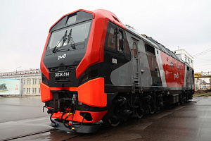 Два электровоза передал Коломенский завод на Октябрьскую железную дорогу